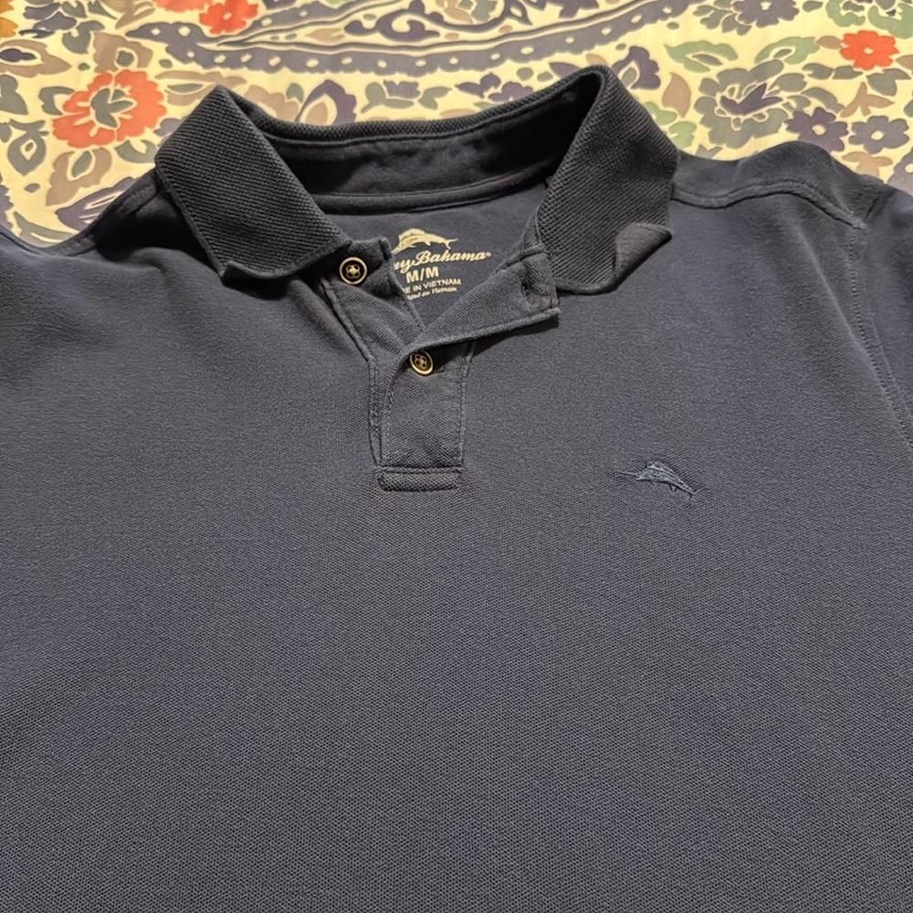 Blue men’s Tommy Bahamas collard button shirt
